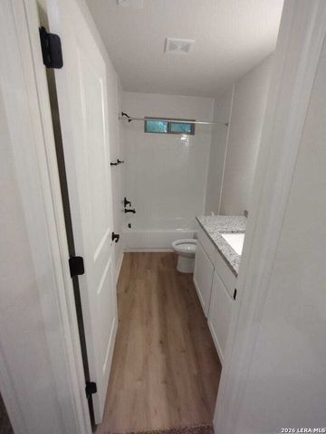 2527 Lynwood Bend, San Antonio, TX 78245