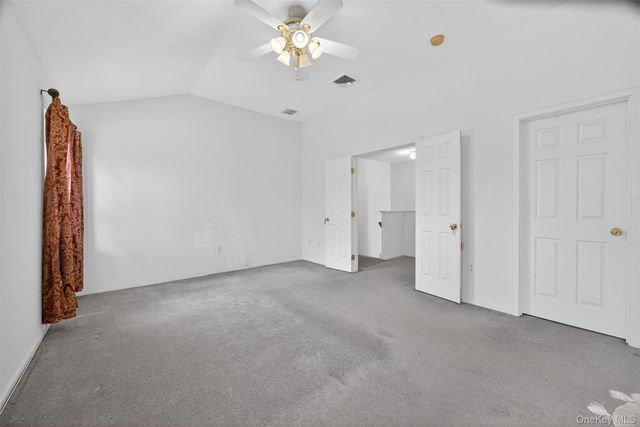 25 Alexander Drive, Washingtonville, NY 10992