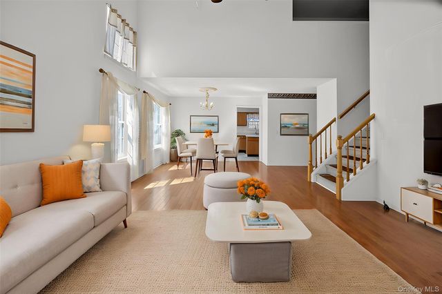 25 Alexander Drive, Washingtonville, NY 10992