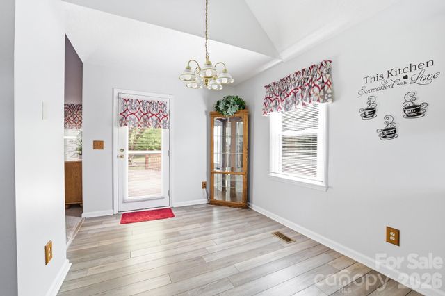 810 Balsam Terrace, Charlotte, NC 28214