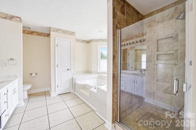 810 Balsam Terrace, Charlotte, NC 28214