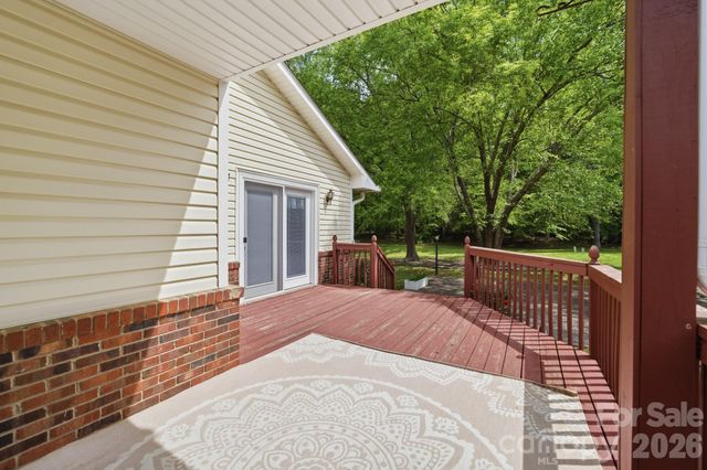 810 Balsam Terrace, Charlotte, NC 28214