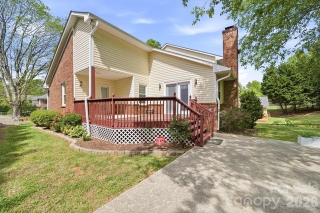 810 Balsam Terrace, Charlotte, NC 28214