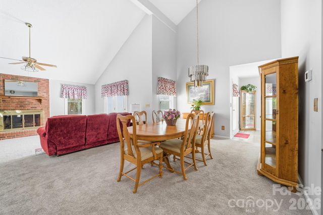 810 Balsam Terrace, Charlotte, NC 28214