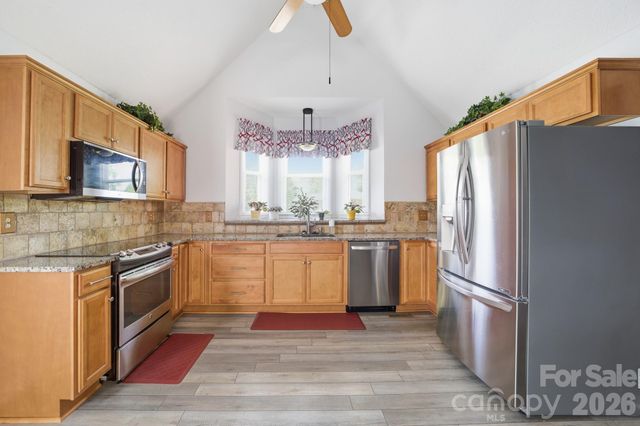 810 Balsam Terrace, Charlotte, NC 28214