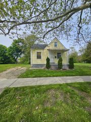9167 Grandmont Avenue, Detroit, MI 48228