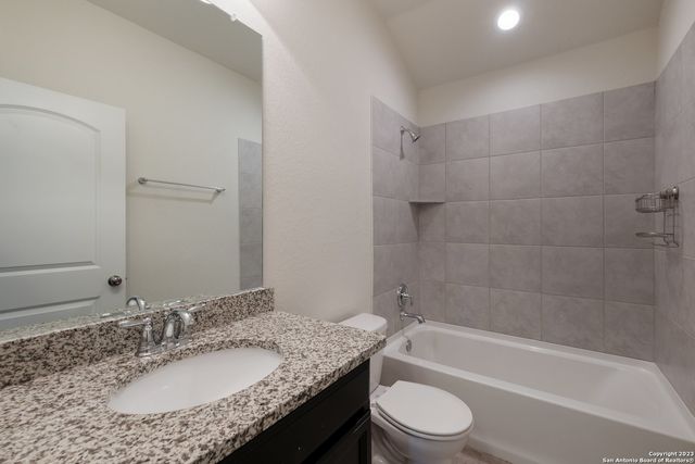 120 ABERDEEN, Boerne, TX 78015