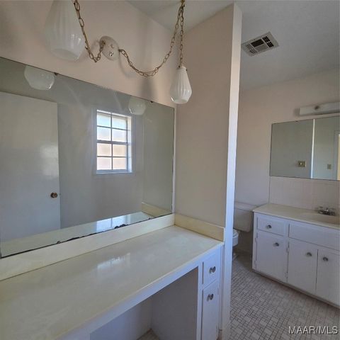 213 Gail Street, Prattville, AL 36066