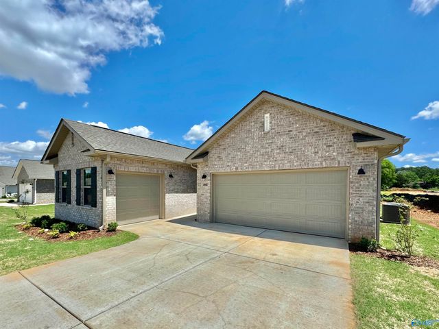 7110 Holly Creek Drive, Owens Cross Roads, AL 35763