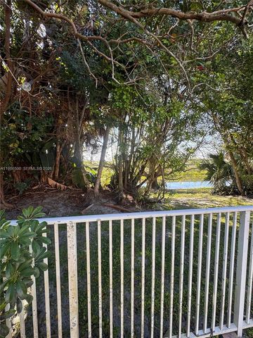 15790 Bent Creek Rd, Wellington, FL 33414