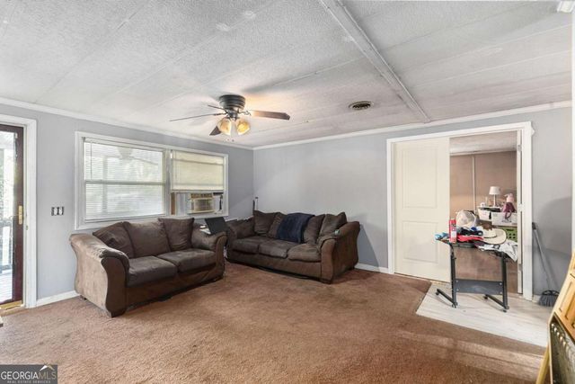 12 C W Smith Circle, Bremen, GA 30110