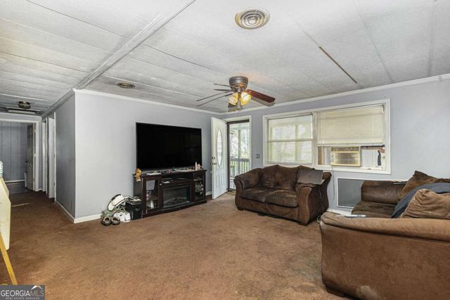 12 C W Smith Circle, Bremen, GA 30110