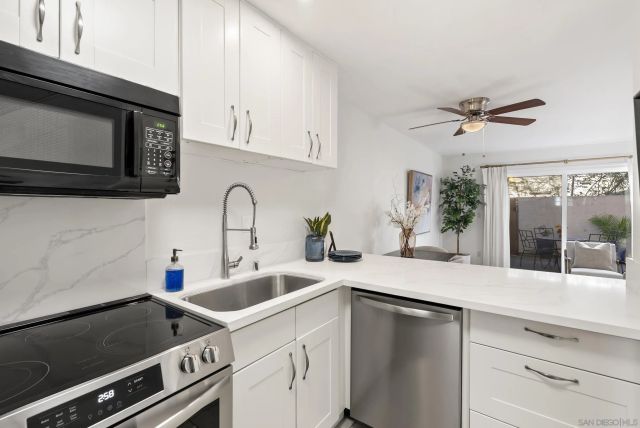 5606 Caminito Roberto, San Diego, CA 92111