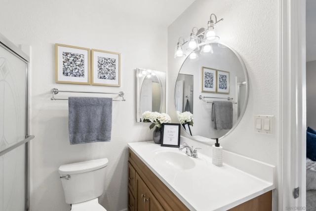 5606 Caminito Roberto, San Diego, CA 92111