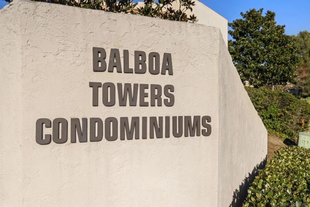 5606 Caminito Roberto, San Diego, CA 92111