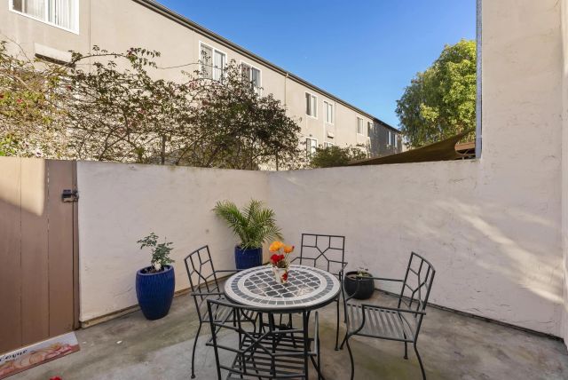 5606 Caminito Roberto, San Diego, CA 92111