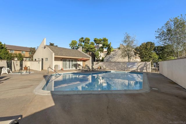 5606 Caminito Roberto, San Diego, CA 92111