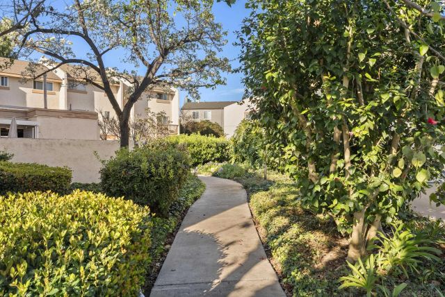 5606 Caminito Roberto, San Diego, CA 92111