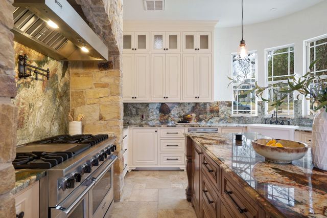 5208 Sun Meadow Drive, Flower Mound, TX 75022