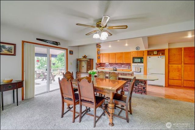 54 Pacific Lane, Pacific Beach, WA 98571