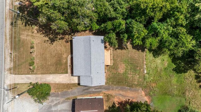 2107 S Seale Road, Phenix City, AL 36869