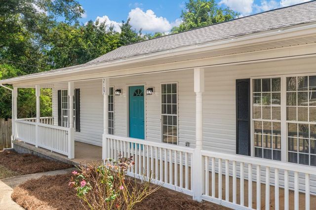 2107 S Seale Road, Phenix City, AL 36869