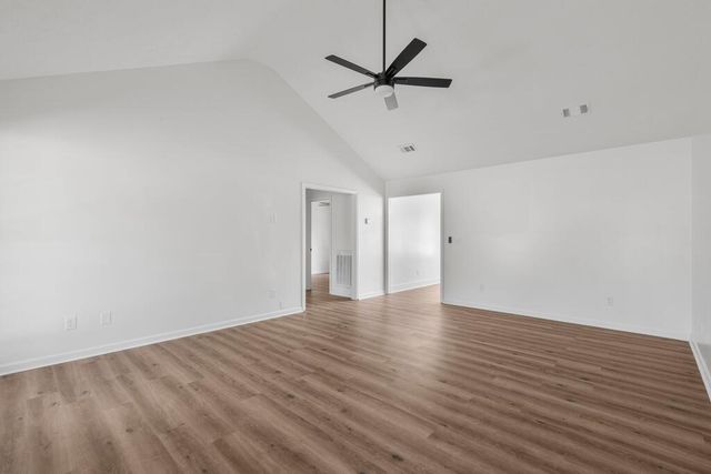 2107 S Seale Road, Phenix City, AL 36869