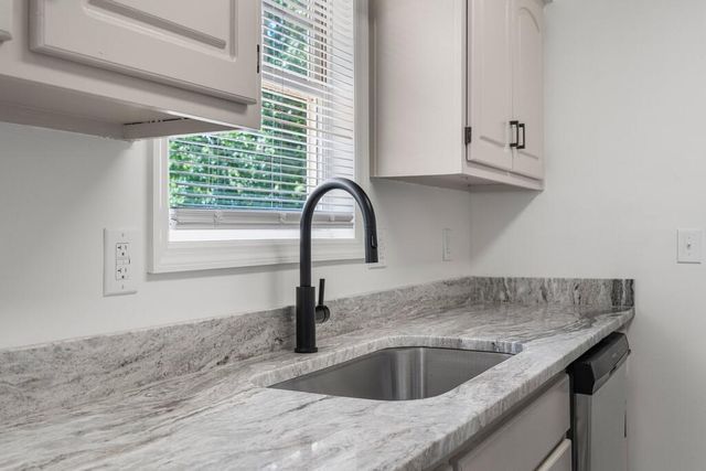 2107 S Seale Road, Phenix City, AL 36869