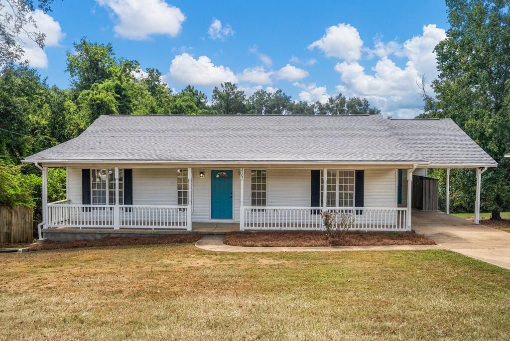 2107 S Seale Road, Phenix City, AL 36869