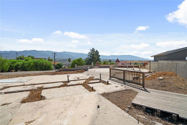 7800 View Lane, Corona, CA 92881