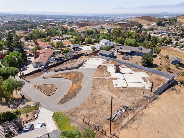 7800 View Lane, Corona, CA 92881