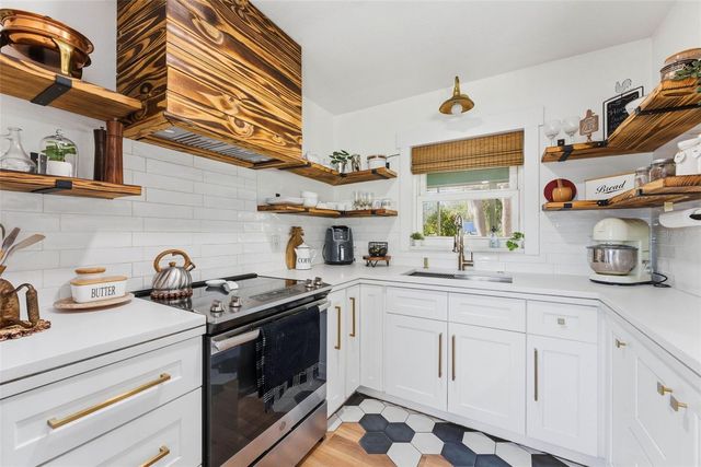 26310 FISHERMANS ROAD, Paisley, FL 32767