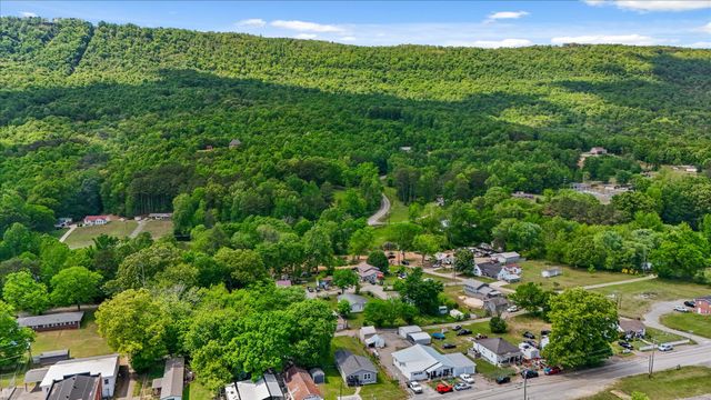 1163 N Main Street, Whitwell, TN 37397