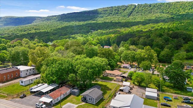1163 N Main Street, Whitwell, TN 37397