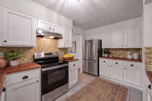 12224 Gun Oak Place, Spring, TX 77380