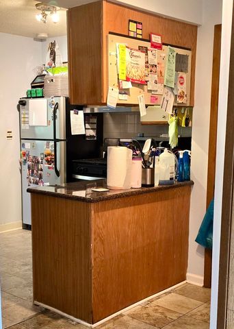 1 Cedar Court 4, Vernon Hills, IL 60061