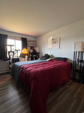 1 Cedar Court 4, Vernon Hills, IL 60061