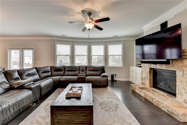 5525 Nesmith Court, Cumming, GA 30040