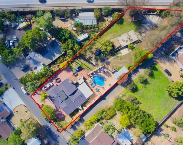 1971 Bernardo Avenue, Escondido, CA 92025