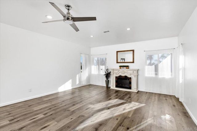 1971 Bernardo Avenue, Escondido, CA 92025