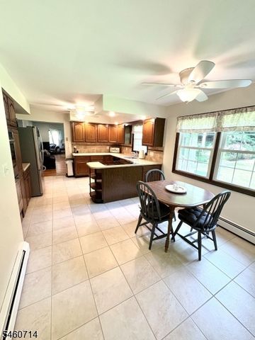 4 Tracey Ln, Sparta Twp., NJ 07871