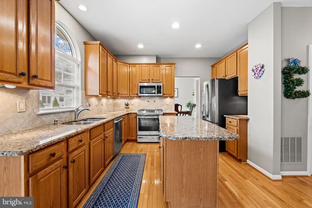 5325 DUNTEACHIN DR, Ellicott City, MD 21043