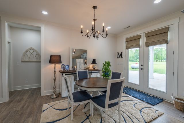1801 Twin Caves Dr, Lewisburg, TN 37091