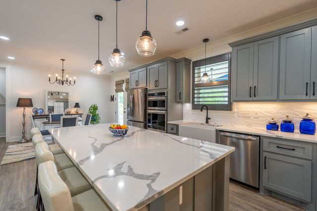 1801 Twin Caves Dr, Lewisburg, TN 37091