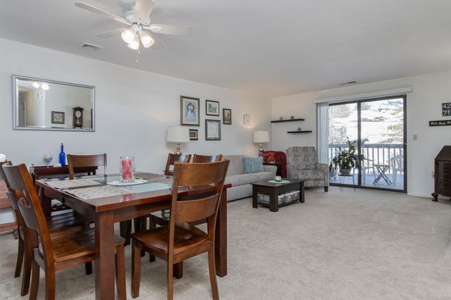 30 Ledgewood Hills Dr Apt 104, Nashua, NH 03062