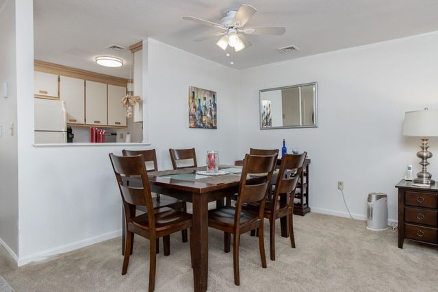 30 Ledgewood Hills Dr Apt 104, Nashua, NH 03062