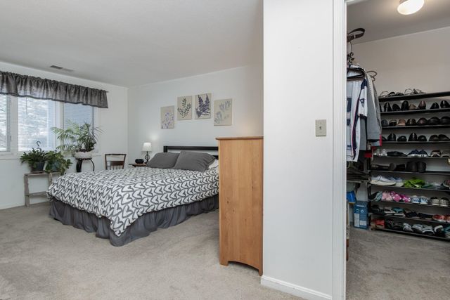 30 Ledgewood Hills Dr Apt 104, Nashua, NH 03062