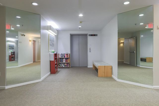 30 Ledgewood Hills Dr Apt 104, Nashua, NH 03062