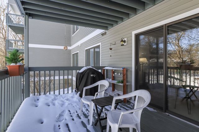 30 Ledgewood Hills Dr Apt 104, Nashua, NH 03062