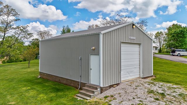 4872 Maysville Road, Flemingsburg, KY 41041